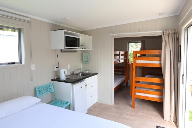 standard 6 berth studio ensuite cabin2